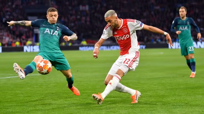Ziyech khép lại cuộc hành trình của mình tại Champions League năm nay bằng bàn thắng vào lưới Tottenham. Ảnh: Getty