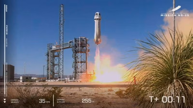 tau blue origin dua du khach toi ria vu tru sau gan hai nam gian doan hinh 1