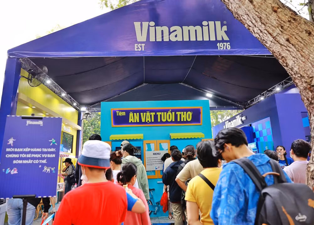 vinamilk va sua dac ong tho tai hien goc pho am thuc tuoi tho tai le hoi banh mi hinh 3