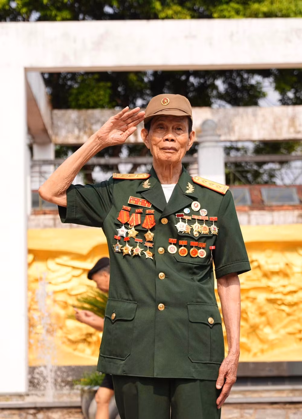 gioi tre ngay cang nang long voi van hoa lich su viet nam hinh 4