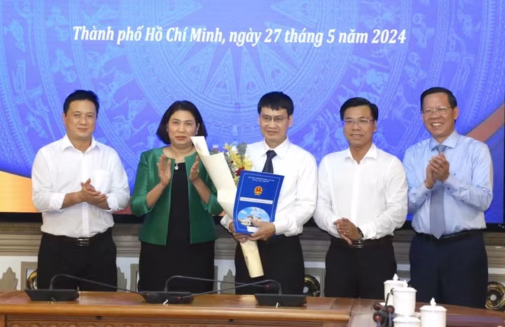 tp hcm chanh thanh tra nghi huu so ke hoach va dau tu co tan pho giam doc hinh 2