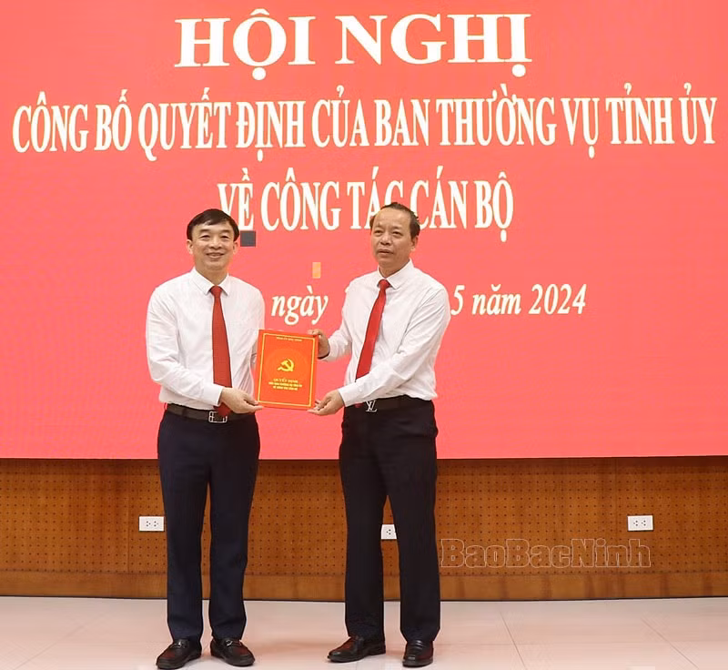 cong bo quyet dinh bo nhiem truong ban tuyen giao tinh uy bac ninh hinh 1