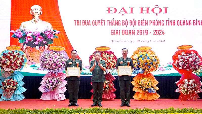 xay dung bo doi bien phong quang binh xung dang la luc luong nong cot chuyen trach trong quan ly bao ve bien gioi hinh 2