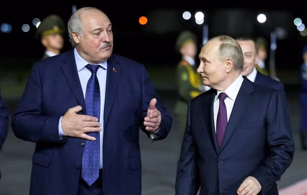 tong thong putin den belarus cho chuyen cong du thu hai trong nhiem ky moi hinh 1