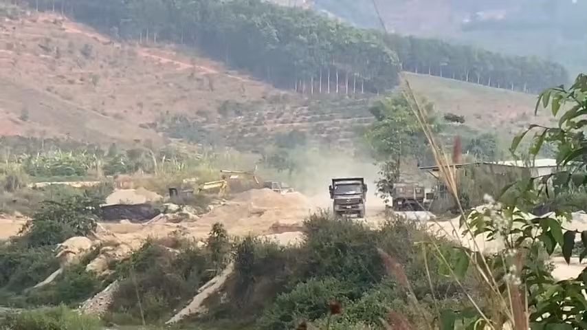 kon tum khong lap dat van hanh tram can mo cat o at tuon cat ra ngoai trai quy dinh hinh 2