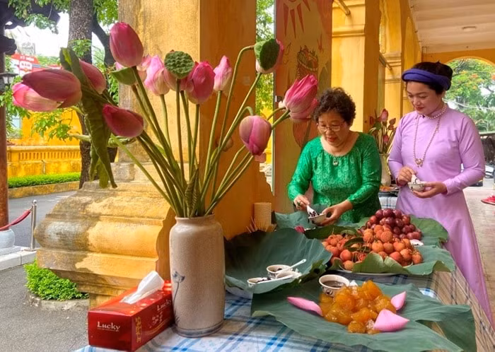 tai hien tet doan ngo xua tai hoang thanh thang long hinh 2