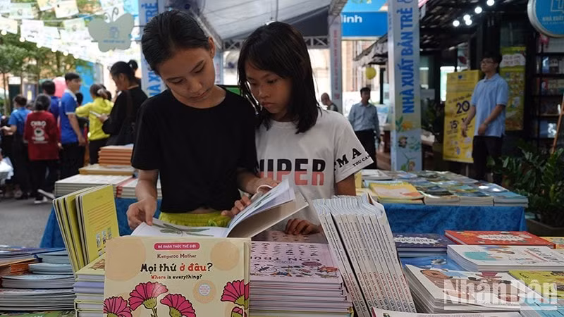 nhieu hoat dong soi noi tai hoi sach thieu nhi tp hcm nam 2024 hinh 1