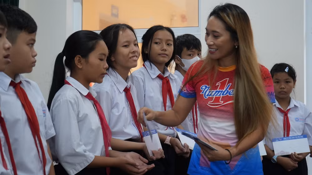 nang buoc toi truong cho 150 em hoc sinh tai quang nam du kho khan den dau cung dung bo cuoc hinh 5