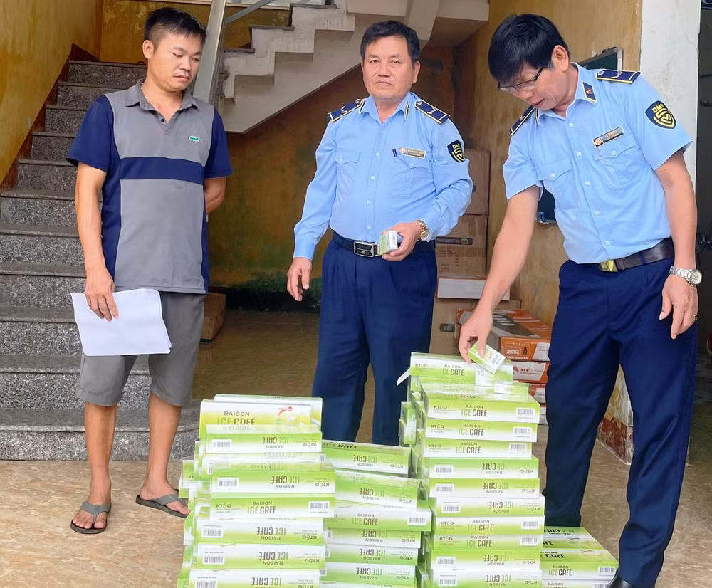 lien tiep phat hien so luong lon hang hoa khong ro nguon goc di qua ha tinh quang binh hinh 3