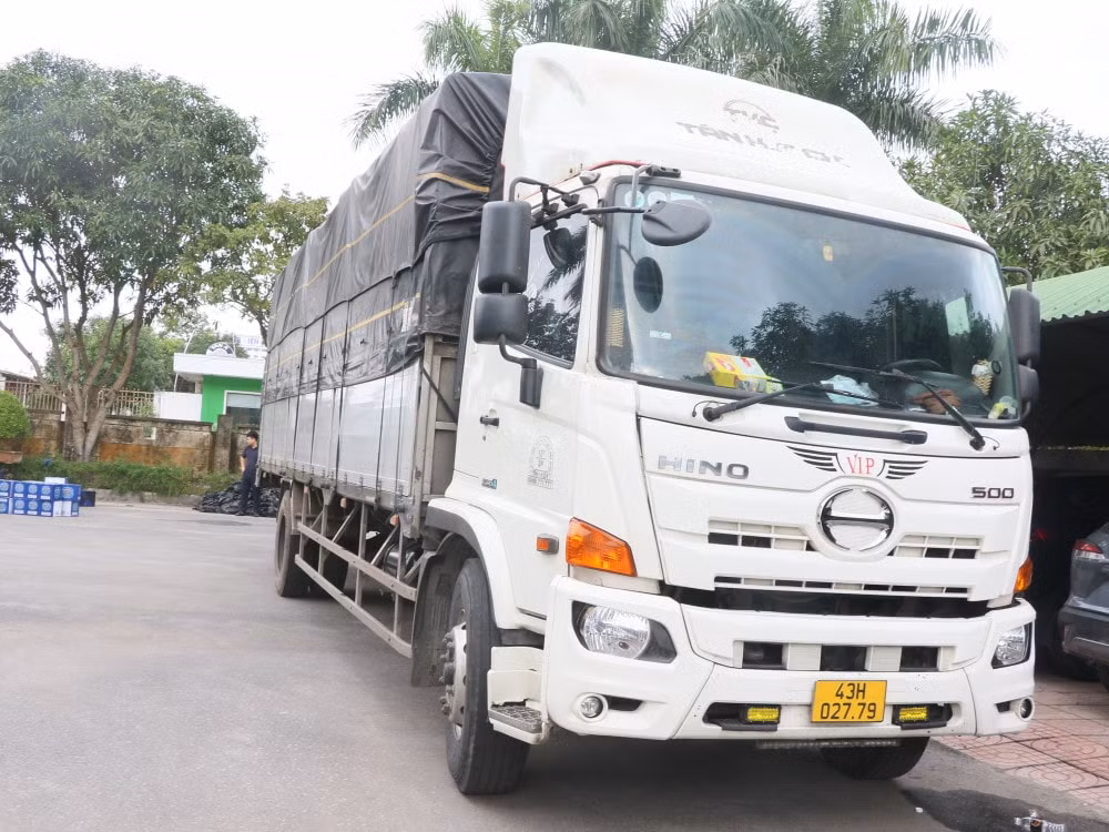 lien tiep phat hien so luong lon hang hoa khong ro nguon goc di qua ha tinh quang binh hinh 1