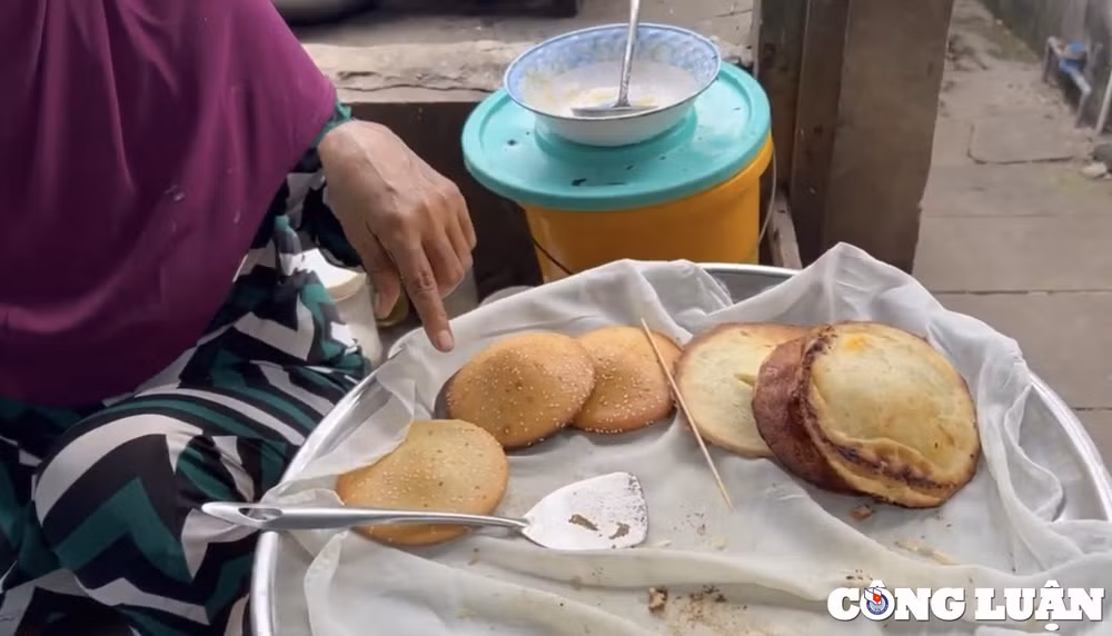 banh bo thot not nuong ha co dac san cua nguoi cham o an giang hinh 1