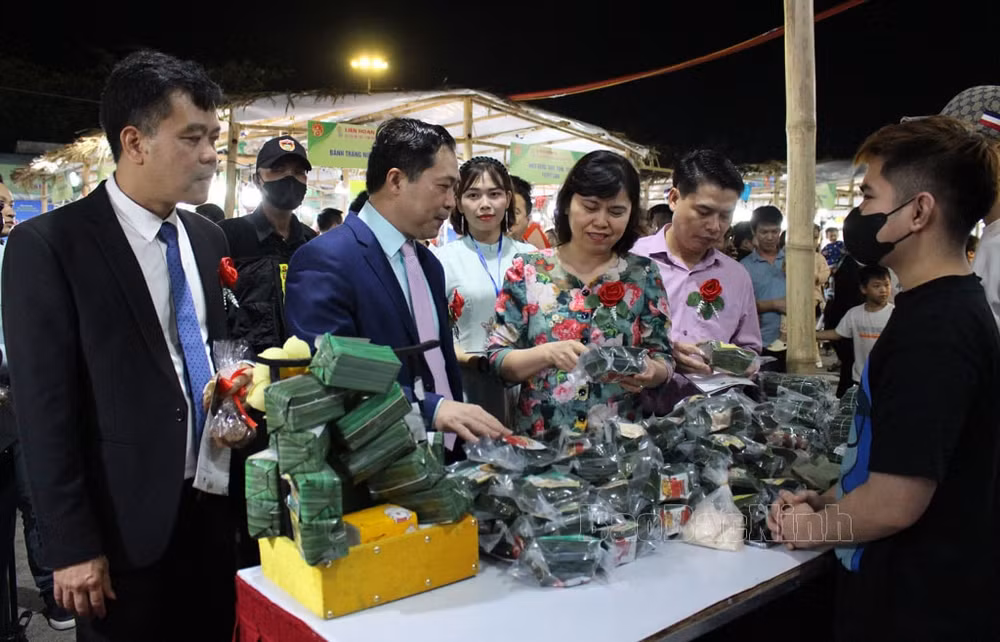 khai mac lien hoan du lich am thuc lang nghe bac ninh 2023 hinh 1
