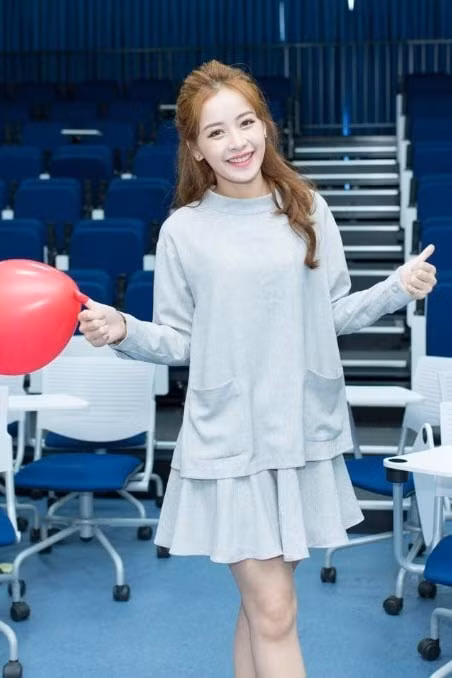 nhan sac cua chi pu sau gan 15 nam dan than vao showbiz viet hinh 2