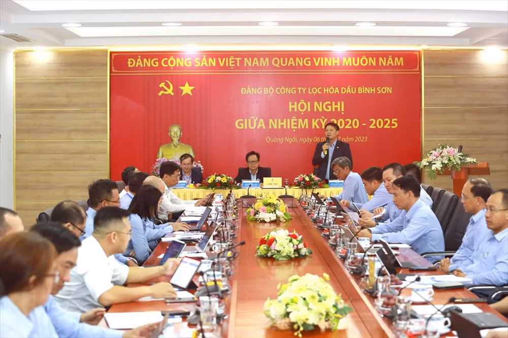 dang bo bsr tren hanh trinh 15 nam xay dung va phat trien cung dang bo tap doan dau khi quoc gia viet nam hinh 4