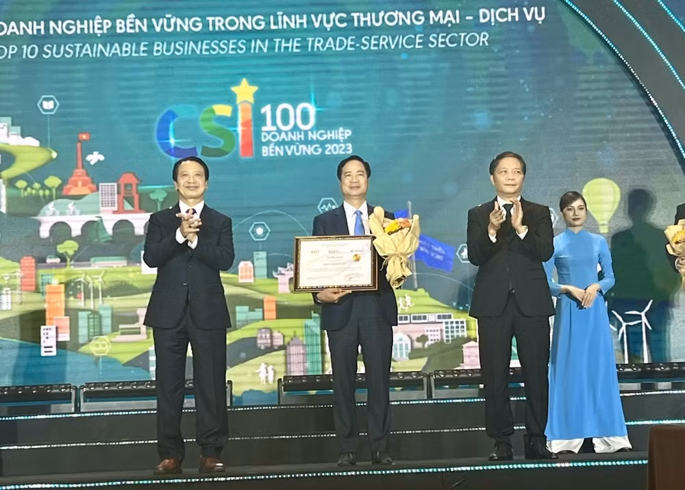 dung dau top 10 doanh nghiep ben vung viet nam lien tiep gan mot thap ky hinh 2