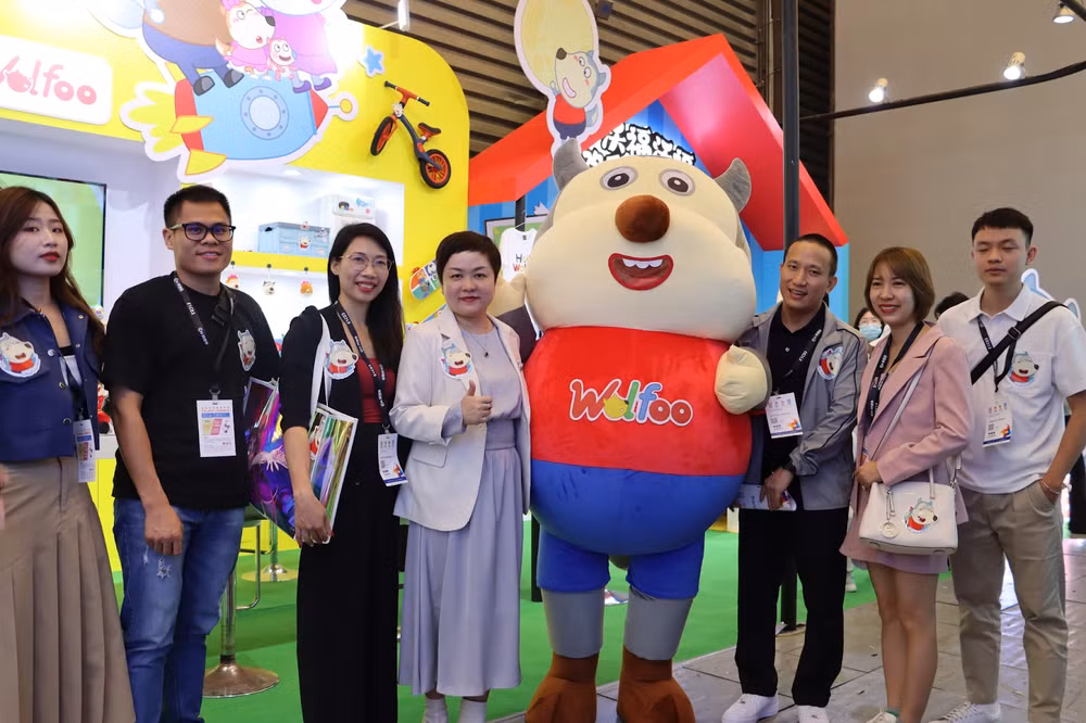 hanh trinh dua chu soi wolfoo den dat nuoc ty dan hinh 1