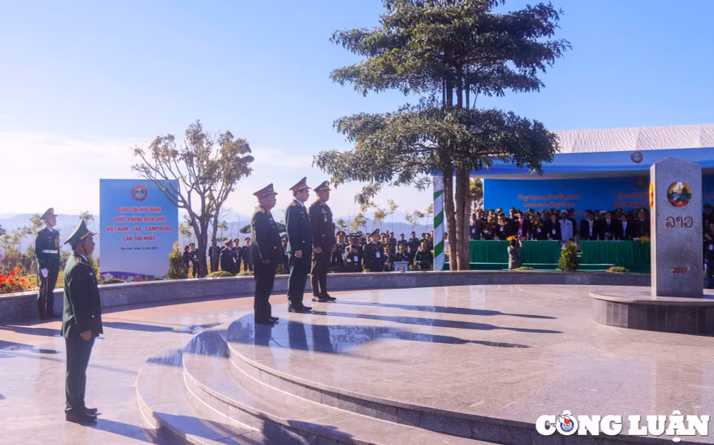 an tuong cac hoat dong giao luu huu nghi quoc phong bien gioi viet nam lao campuchia hinh 1