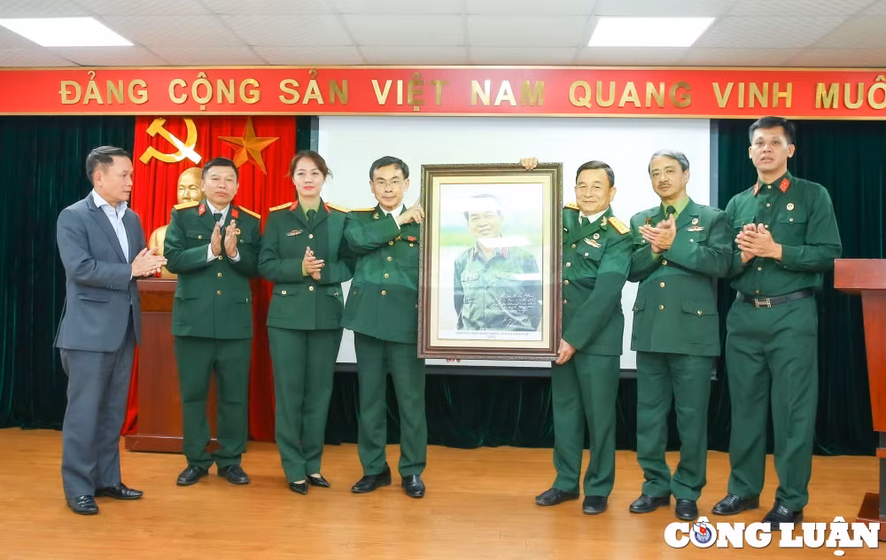 khang dinh vai tro cua hoi cuu chien binh co quan trung uong hoi nha bao viet nam hinh 10