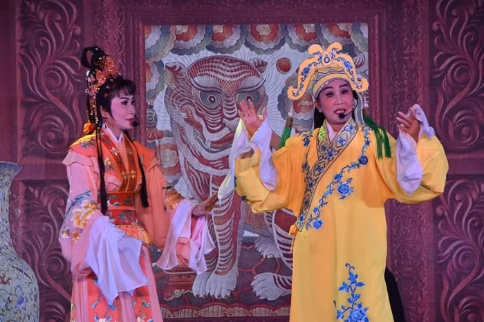 soc trang tai hien tet nguyen tieu va le hoi dau den cua nguoi hoa hinh 1