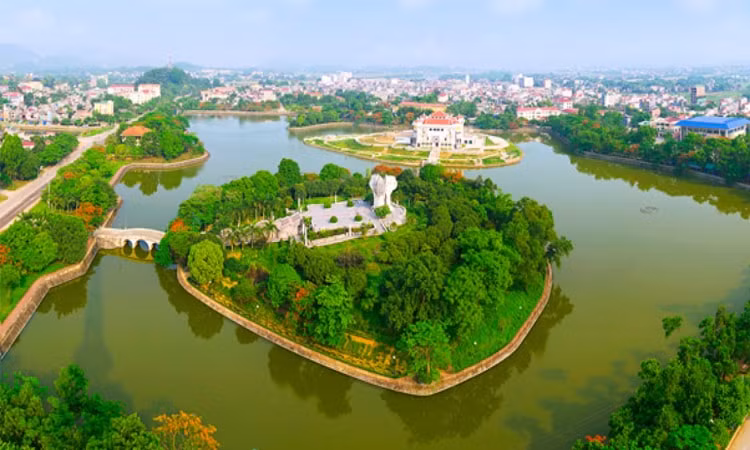 tuyen quang da dang san pham du lich thu hut du khach hinh 1