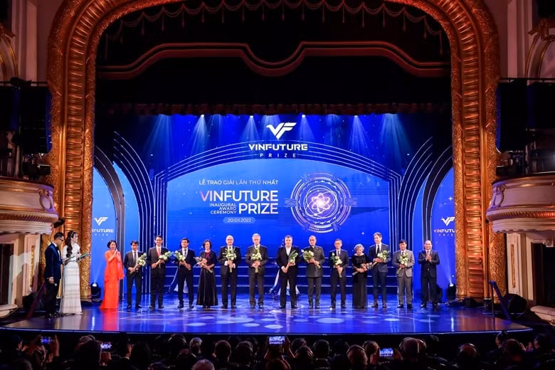 he lo noi vinh danh nhung tri tue kiet xuat cua le trao giai vinfuture 2023 hinh 8