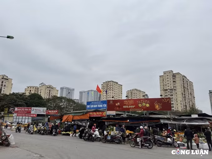 suc mua dip cuoi nam tai cac cho dan sinh tang manh hinh 1