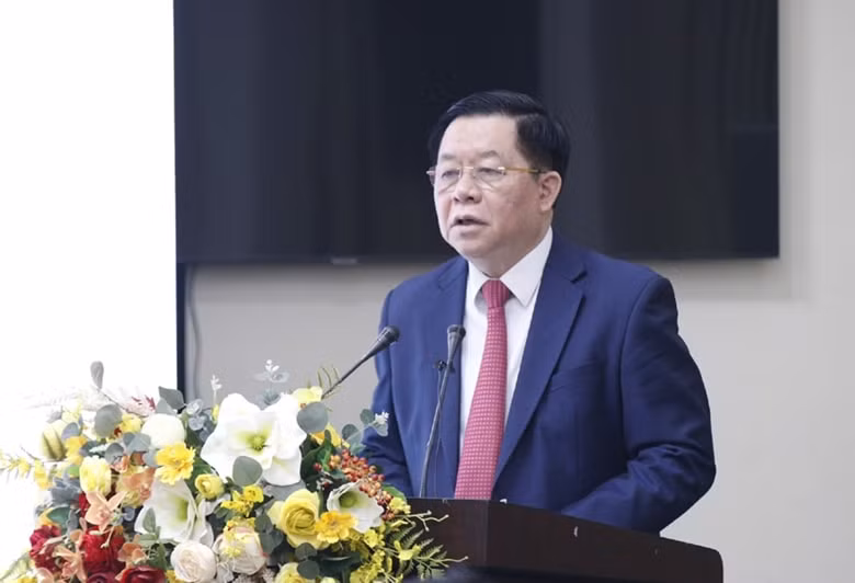 cac co quan thong tan bao chi la luc luong tien phong di dau trong dau tranh phan bac quan diem sai trai hinh 2