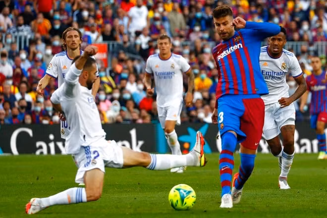 real madrid de bep barca 2 1 tai vong 10 la liga hinh 1