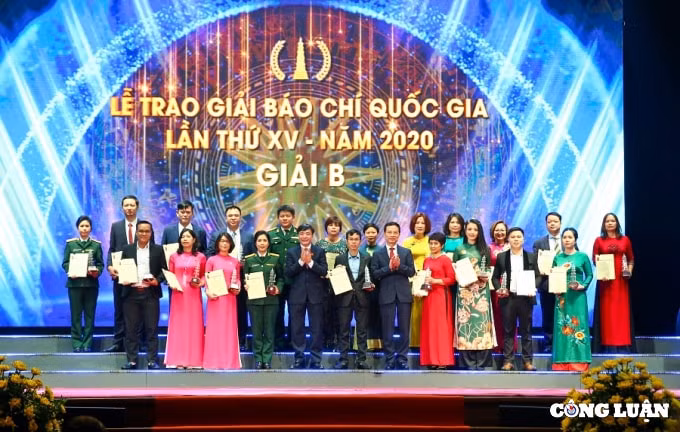 danh sach tac gia tac pham doat giai bao chi quoc gia lan thu xv nam 2020 hinh 3
