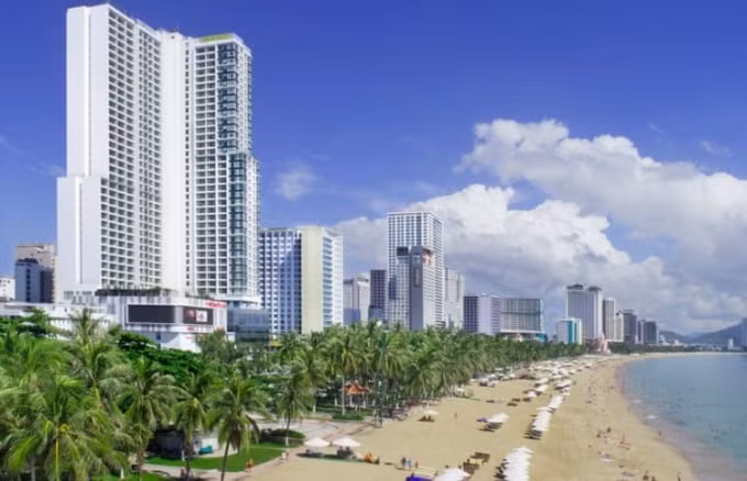 Vào cuối Quý II/2021 trái phiếu phát hành của các doanh nghiệp phát hành tăng cao, trong đó nhóm ngành bất động sản thể hiện nhu cầu huy động vốn qua kênh trái phiếu lớn.