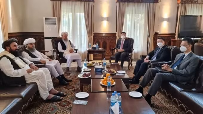 trung quoc keu goi ngan hang the gioi imf giup afghanistan hinh 1