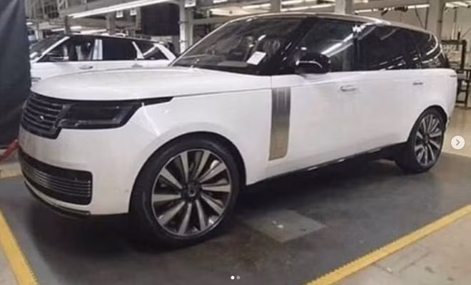 lo hinh anh thuc te cua range rover 2022 truoc ngay ra mat chinh thuc hinh 2
