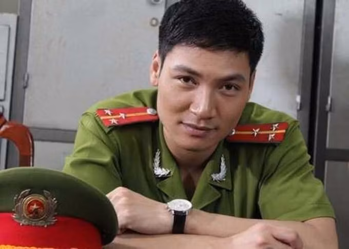 4 canh sat man anh viet gop mat trong huong vi tinh than hinh 5