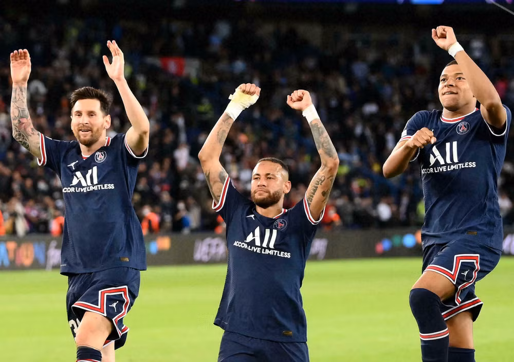 paris saint germain va giac mo vinh quang tu sieu sao messi hinh 4
