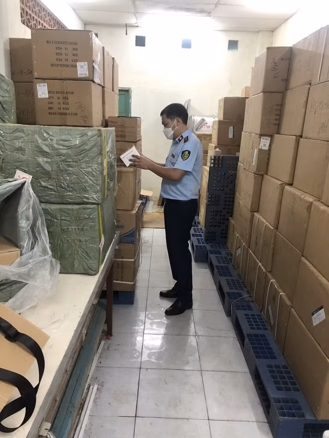 khuon vien trung uong hoi chu thap do tphcm chua gan 10000 khau trang nghi hang gia hinh 2