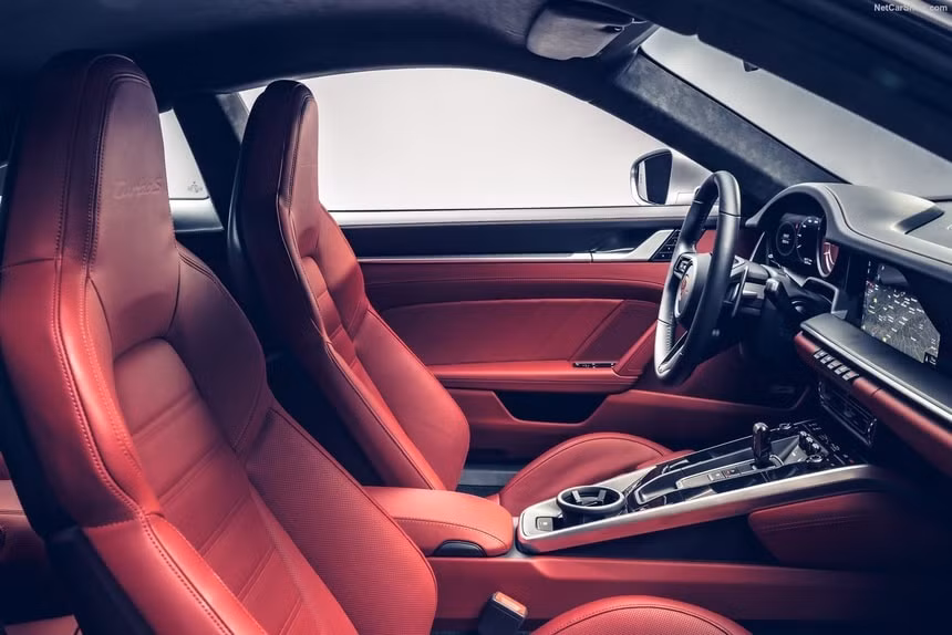 porsche 911 turbo s voi mau son hiem xuat hien tai viet nam hinh 5