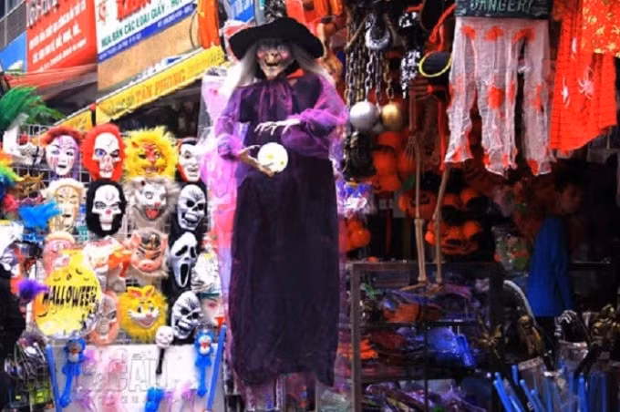 nhung dia diem don halloween kinh di o ha noi hinh 7