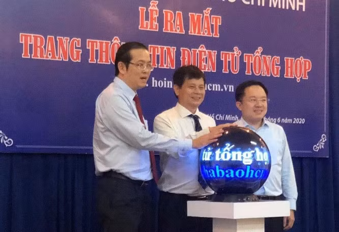Hội Nhà báo thành phố Hồ Chí Minh đã chính thức giới thiệu trang tin điện tử của Hội đúng dịp kỷ niệm 95 năm Ngày Báo chí Cách mạng Việt Nam.