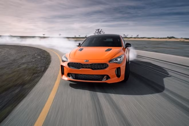 Kia Stinger bị triệu hồi vì lỗi phanh ABS. Ảnh: TL