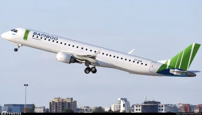Bamboo Airways sẽ khai thác dòng máy bay phản lực thế hệ mới Embraer E195, đưa Hãng trở thành hãng bay đầu tiên vận hành dòng máy bay hiện đại này tại Việt Nam.