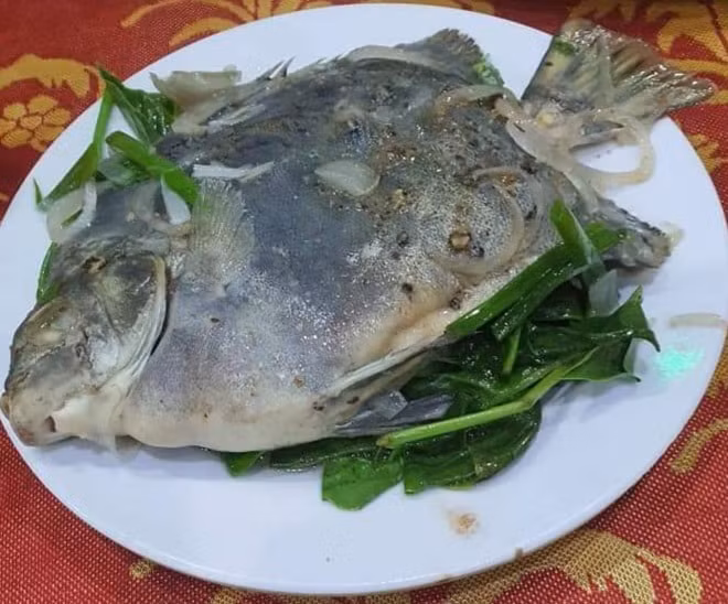 Cá nâu,đặc sản nổi tiếng của đầm Chuồn.