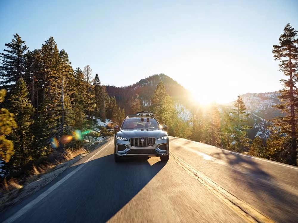 Jaguar F-Pace 2021. Ảnh: TL