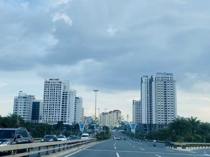 Hà Nội phấn đấu hoàn thành các mục tiêu phát triển kinh tế - xã hội năm 2020. Ảnh: Dương Lâm