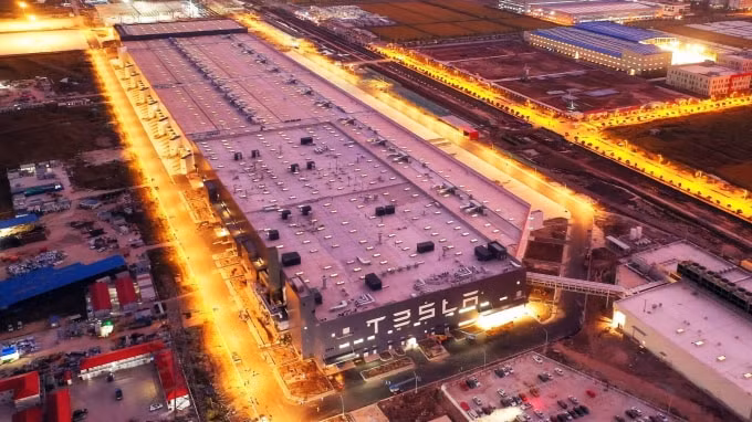 Hãng xe điện Tesla là một trong số những công ty Mỹ đang mở rộng sản xuất tại Trung Quốc - Ảnh: Getty