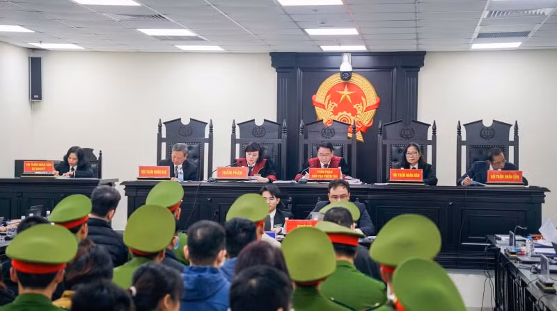 Hội đồng xét xử vụ án Z Holding tại TAND TP Hà Nội sáng 5/1