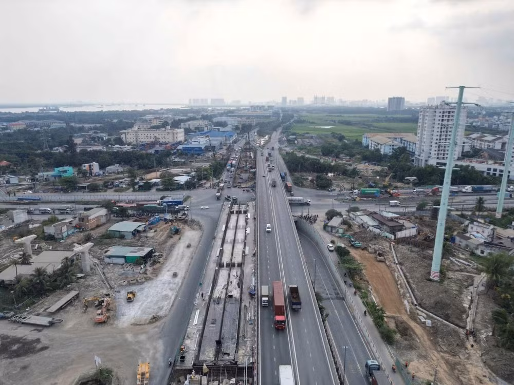 Dự án nút giao Mỹ Thủy sẽ hoàn thành trong năm 2026. Ảnh: Anh Tú