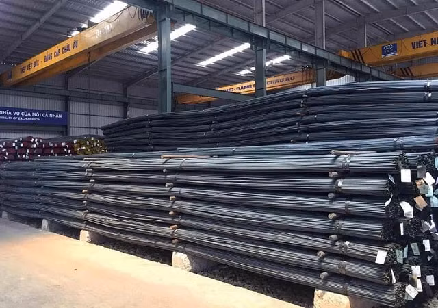 Giá thép hôm nay 1/1 Tiếp tục giảm sâu
