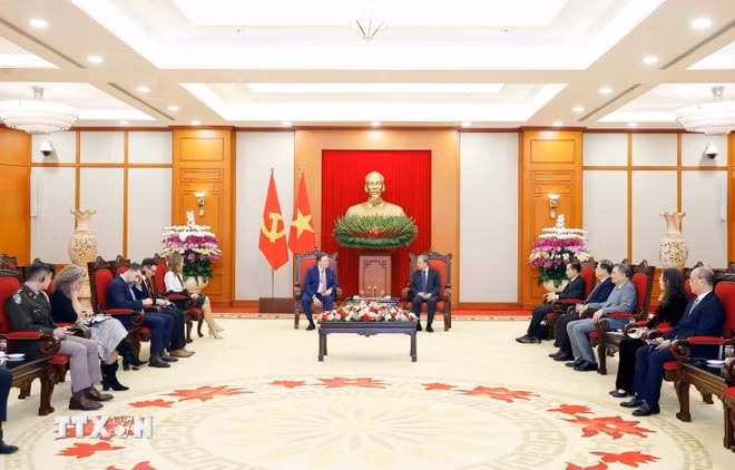ttxvn-tong-bi-thu-to-lam-tiep-dai-su-hoa-ky-3.jpg