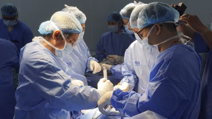 Trung tâm Tế Bào Gốc - Bệnh viện Tâm Anh đã sẵn sàng nghiên cứu ứng dụng tế bào gốc trong điều trị các bệnh lý cơ xương khớp, bệnh tự miễn…