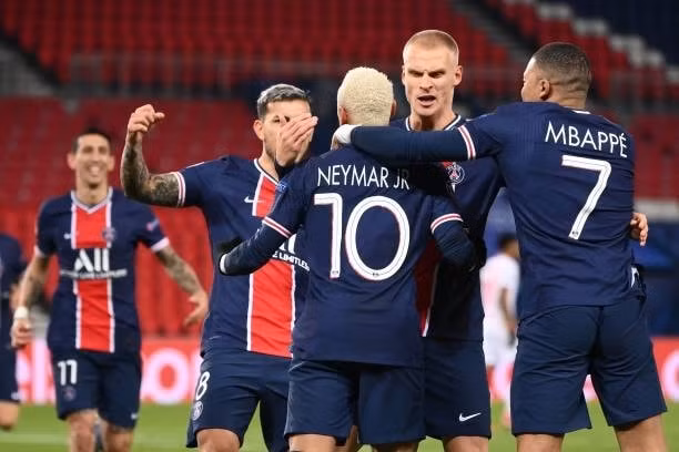 Tiền đạo Neymar mở tỉ số cho đội chủ nhà trên chấm 11m. Ảnh: bongdaplus.vn
